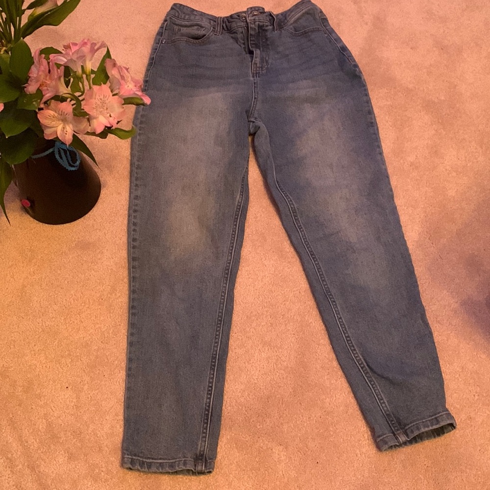 Mom jeans size 5